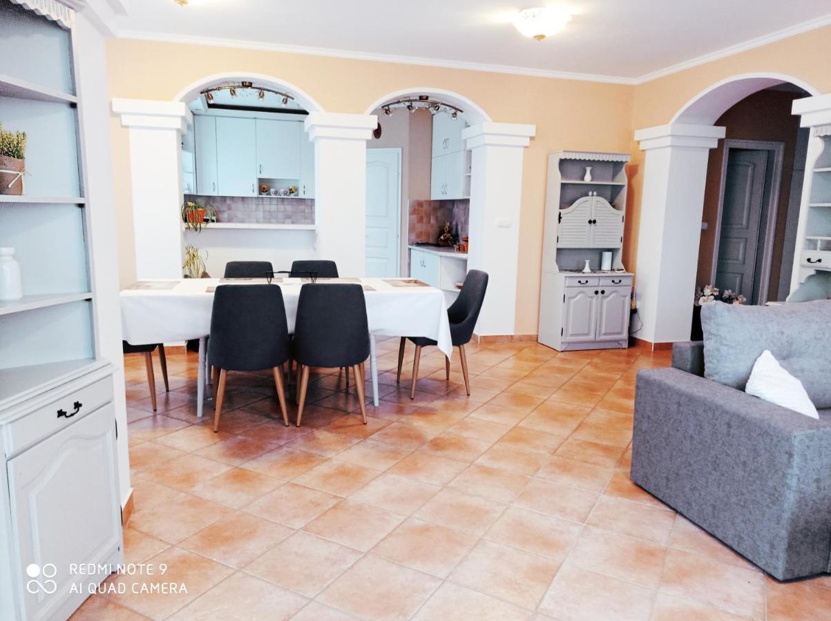 Szenczi Vendeghaz Apartment Buk Exterior photo